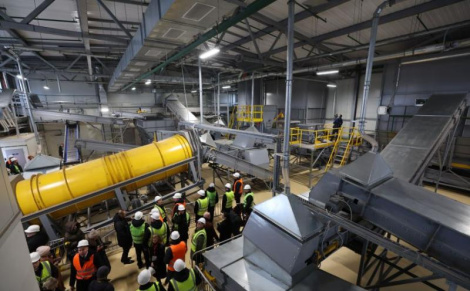 У Крупскім раёне адкрылі завод па вытворчасці прафесійных тарфяных грунтаў