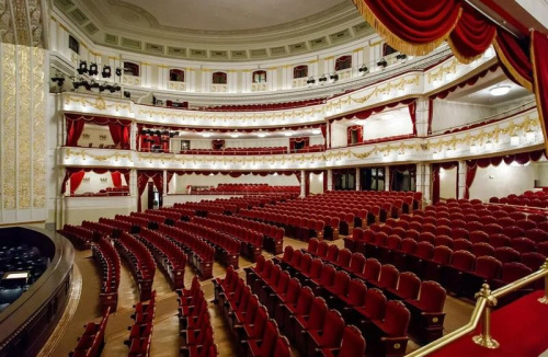 Вя­лі­кі тэ­атр вы­ка­наў свае аба­вяз­кі ў част­цы пе­ра­хо­ду  на но­выя ўмо­вы фі­нан­са­ван­ня