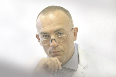 Почему дискриминация человека — занятие, мягко говоря, неразумное, обсуждаем с нейрохирургом