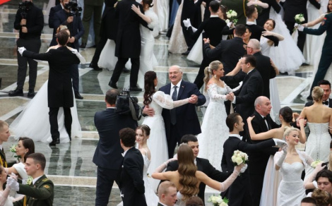 Удзельнікі навагодняга балю ў Палацы Незалежнасці — пра свае чаканні і ўражанні