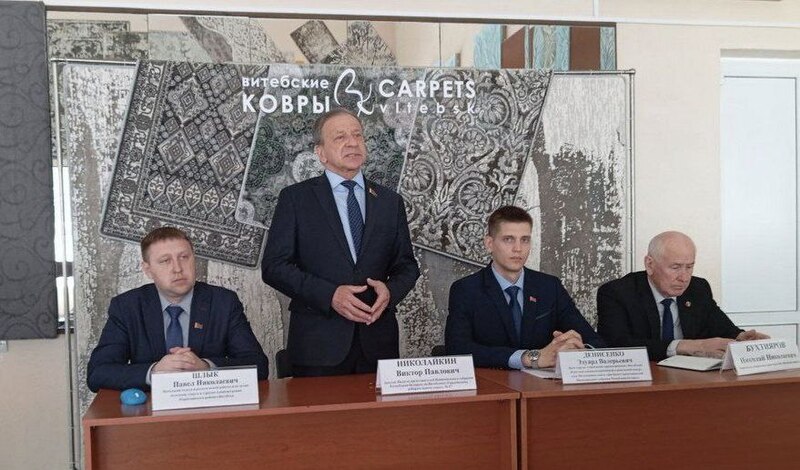 Якія «дамашнія заданні» даюць выбаршчыкі дэпутату Віктару Нікалайкіну?