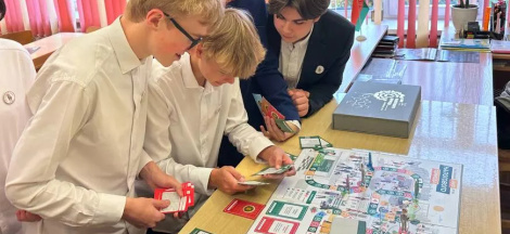 «Свет падатковага перыяду»: незвычайную настольную гульню прадставілі ў Мінску