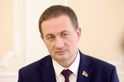 Турчин: Предоставление арендного жилья с последующим правом приобретения его в собственность поможет решить вопрос закрепления кадров в регионах