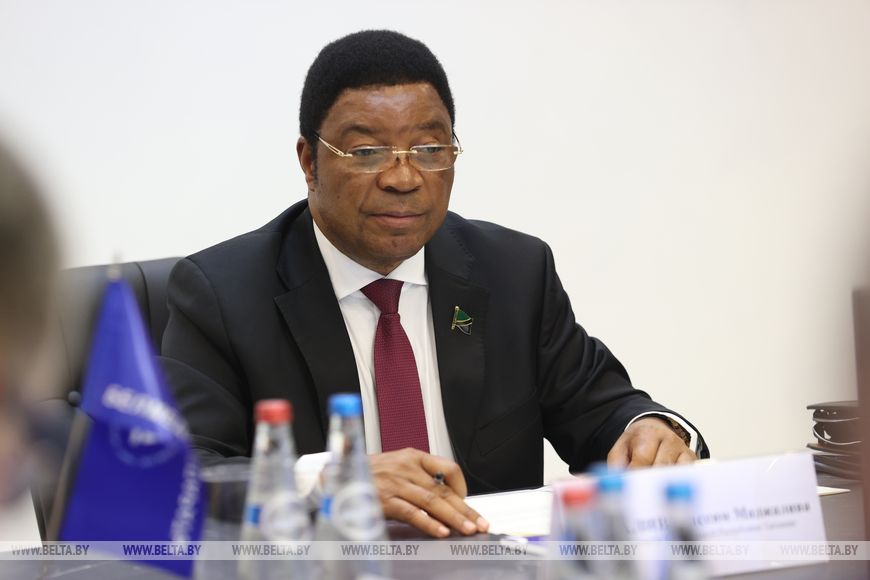 Tanzania interested in Belarus’ pharmaceutical industry competences 