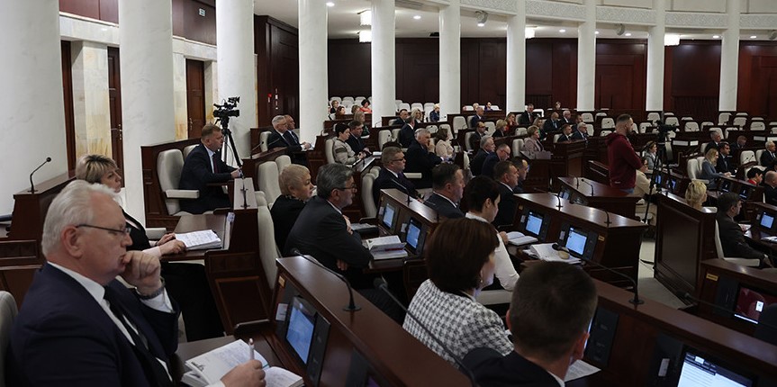 Депутаты приняли в первом чтении законопроект по вопросам соцстрахования и пенсионного обеспечения