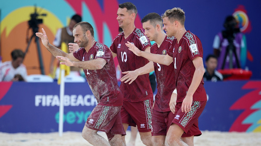 Беларусы другі раз прабіліся ў паўфінал ЧС па пляжным футболе