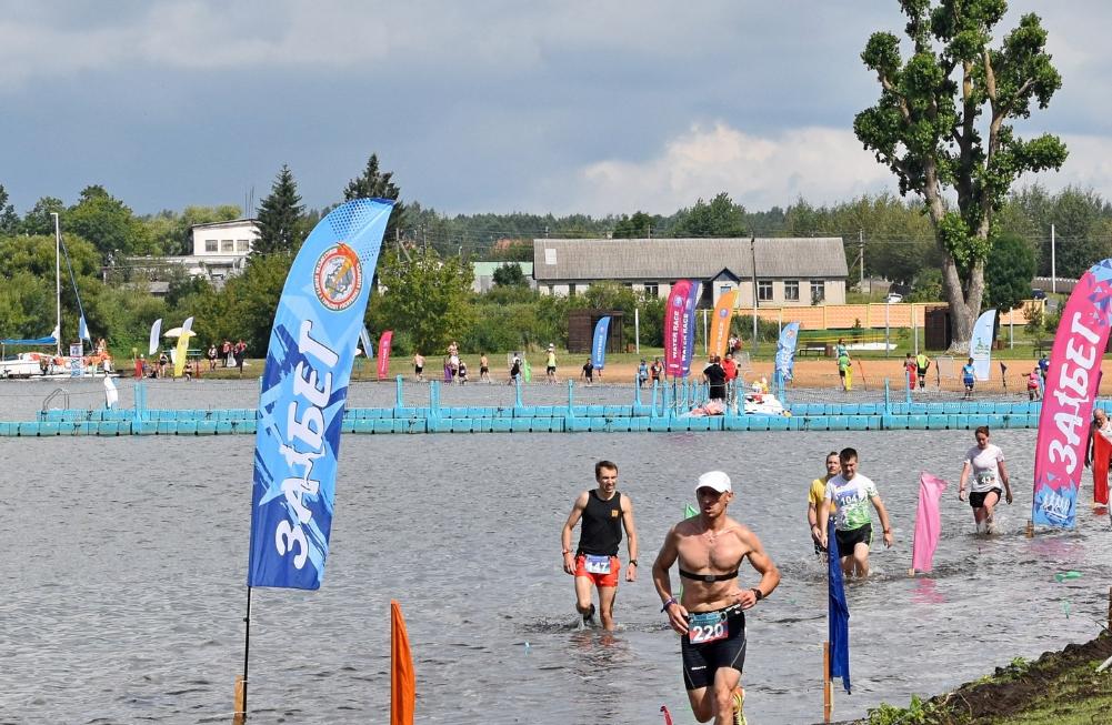 Дзеці і дарослыя прабягуць па вадзе 26 ліпеня ў Мядзелі