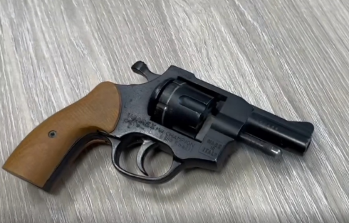 Минчанка получила в наследство квартиру и обнаружила там оружие