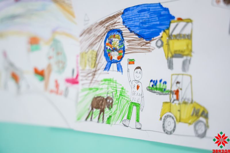 Як у мінскай школе № 139 вучням даступна расказваюць аб дзейнасці УНС