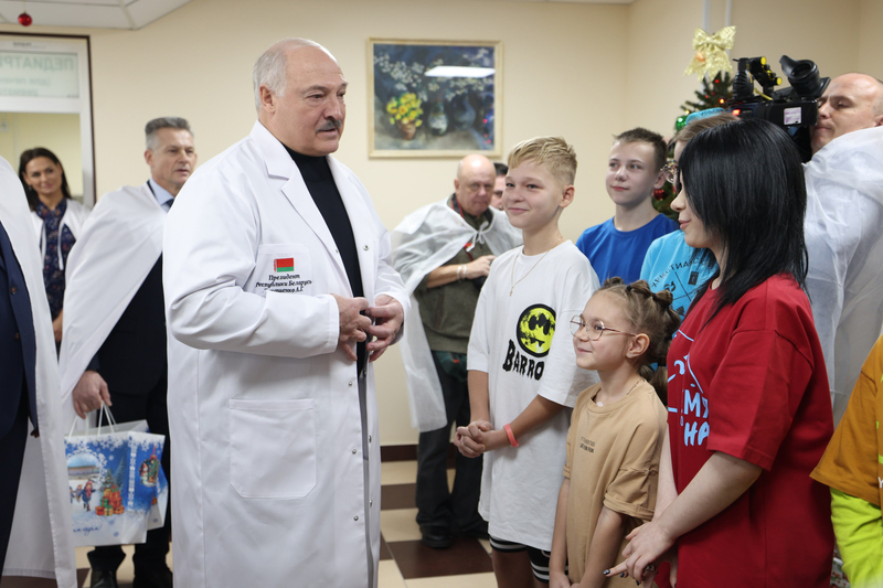 Аляксандр Лукашэнка: Мы будзем усё рабіць для дзяцей