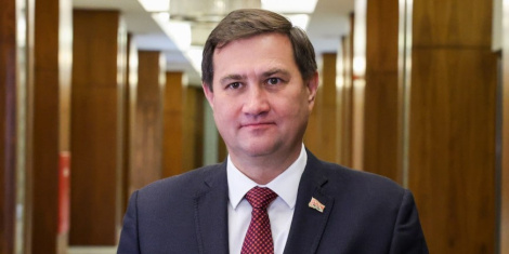 Рыжанкоў: Прэзідэнт патрабуе паскарацца і кратна нарасціць адносіны Беларусі на далёкай дузе