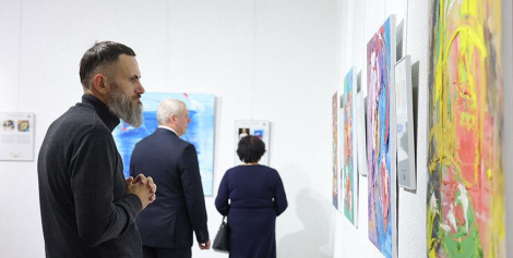 Інклюзіўная выстава «Фарбы гавораць» адкрылася ў Мінску