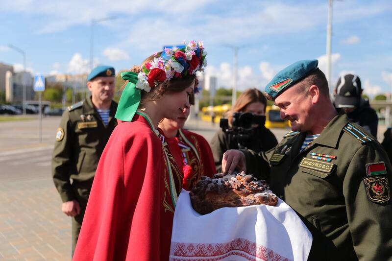 Ваенныя, якія ўдзельнічалі ў парадзе Перамогі ў Маскве, вярнуліся ў Беларусь