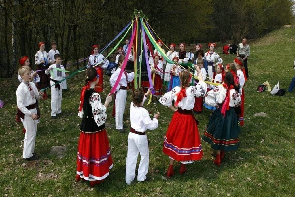 Выйшла новая кніга «Подвижные белорусские народные игры»