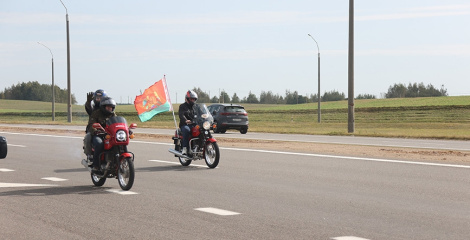 Мотапарад H O.G. Rally Minsk стартаваў ад Кургана Славы ў святочны Мінск
