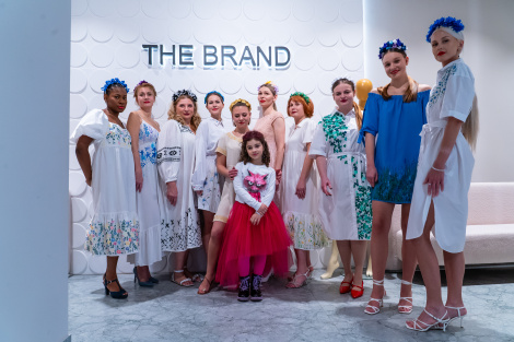 У Мінску праходзіць выстава беларускай мастачкі Катарыны Рэй