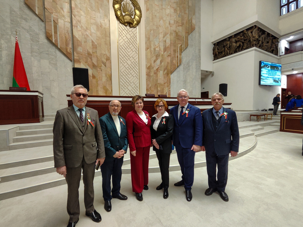 Суразмоўцы з часам