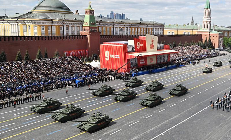 Lukashenko praises Victory parade in Moscow