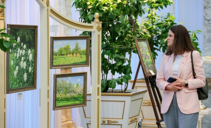 У Палац Незалежнасці завіталі працоўныя калектывы Камітэта дзяржаўнага кантролю і ААТ «Керамін»