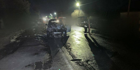 В Ольшанах 17-летний бесправник устроил ДТП: авто загорелось, погибла женщина