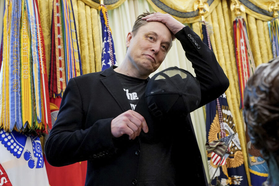 Маск паведаміў аб запуску новага месенджара