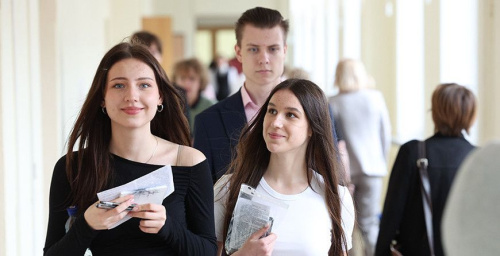 У ВНУ Беларусі сёння завяршаецца прыём дакументаў абітурыентаў-мэтавікоў