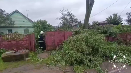Ратавальнікі дапамагалі ў ліквідацыі наступстваў непагадзі ў Гродзенскай і Мінскай абласцях