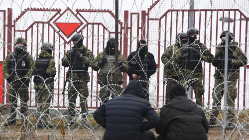 Мігранты ў пашчы гіены
