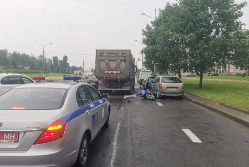 У Мінску грузавік збіў матацыкліста