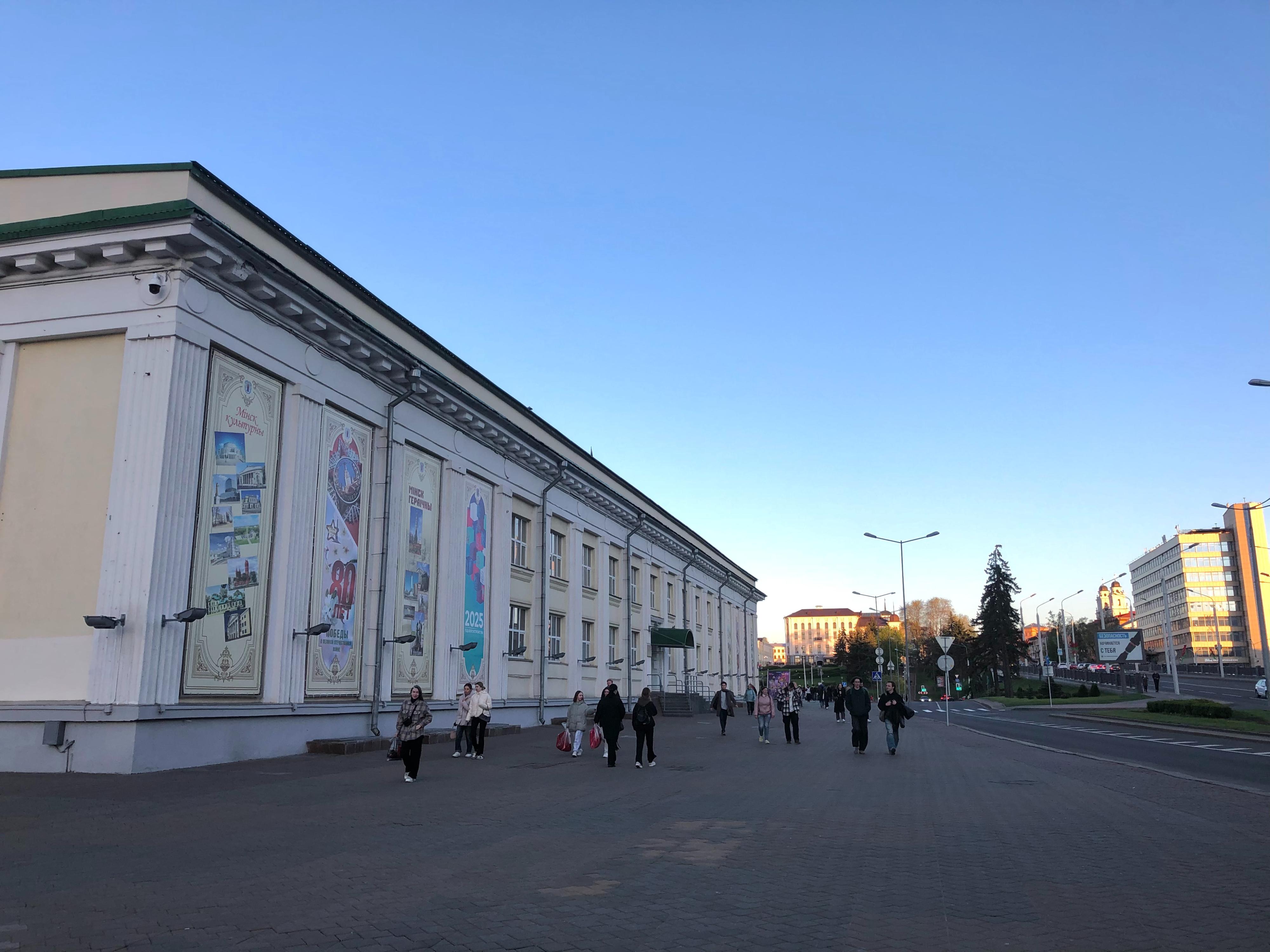 Трансляцию проекции документальных фильмов на фасад здания можно будет увидеть в Минске