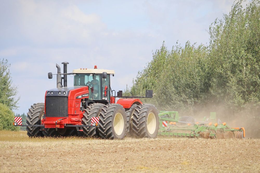 Сабраць ураджай без страт дапамагаюць новыя тэхналогіі і распрацоўкі навукоўцаў