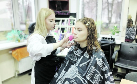 Як Ба­ра­на­віц­кі дзяр­жаў­ны ка­ледж тэх­на­ло­гіі і ды­зай­ну рых­туе ма­ла­дых спе­цы­я­ліс­таў