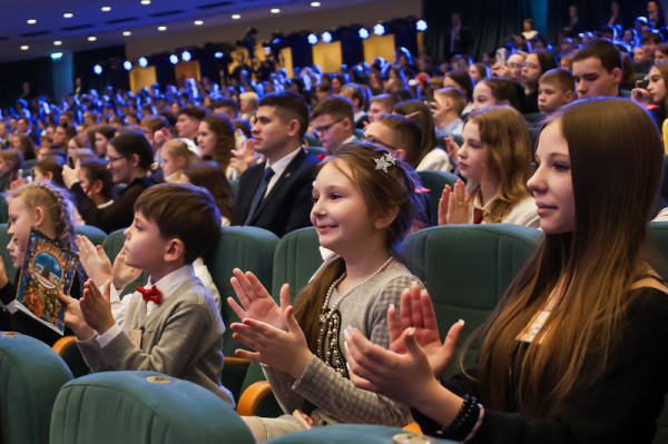 Атмасфера на акцыі «Нашы дзеці» ў Палацы Рэспублікі