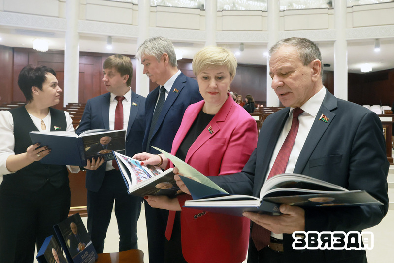 Сергяенка: Жыццёвы шлях нашага кіраўніка дзяржавы — прыклад для пераймання