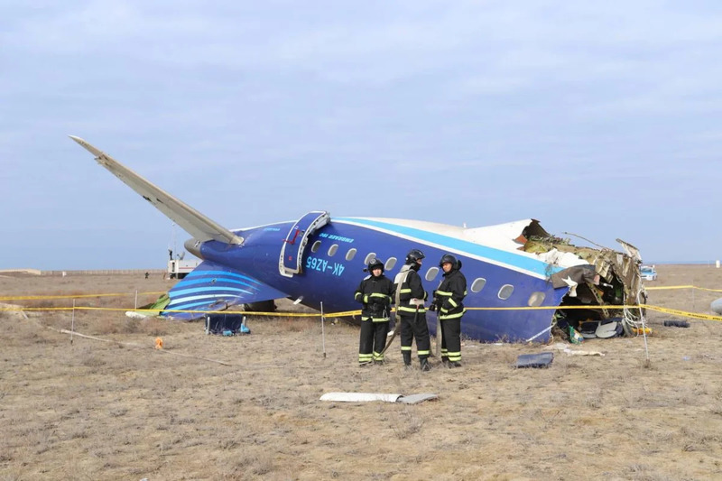 У авіякампаніі AZAL назвалі верагодную прычыну крушэння самалёта ў Казахстане
