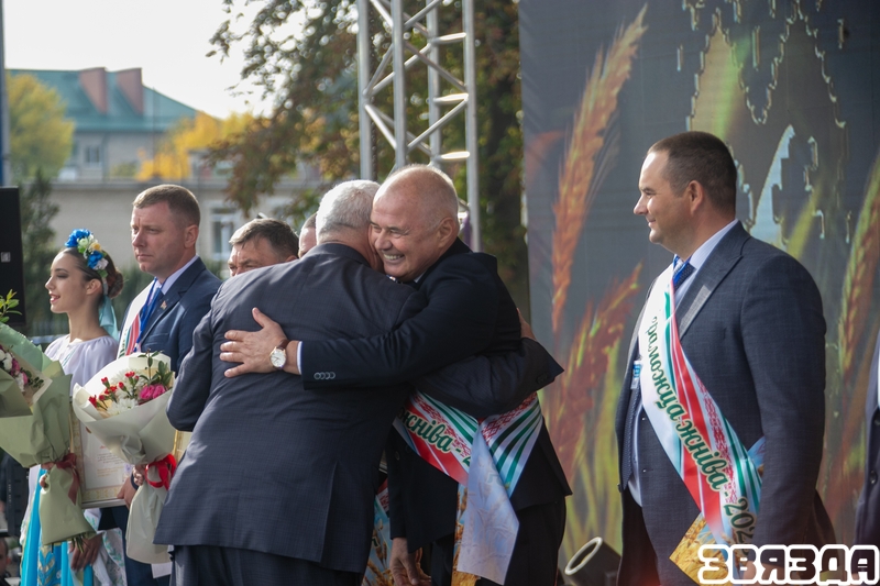 Белаазёрск сустрэў абласныя «Дажынкі»