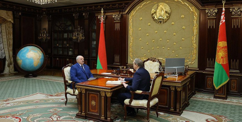 Аляксандр Лукашэнка: «Ёсць дасягненні, вынаходкі і канкрэтны вынік — атрымай за гэта грошы»