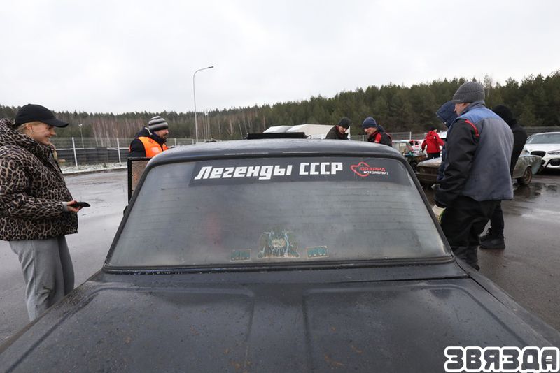 На стадыёне «Зара» ў Стайках Мінскага раёна адкрыўся сезон легендарных трэкавых гонак «Гарачы лёд»