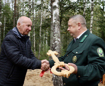 У выніку рэалізацыі грамадзянскай ініцыятывы «Чыстыя вытокі» добраўпарадкавана крыніца каля вёскі Заветнае ў Сенненскім раёне