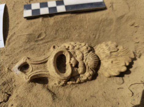 Асвятляла шлях у замагільны свет: у Нідэрландах знайшлі рымскую лямпу ўзростам 1900 гадоў