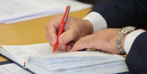 Депутаты 20-26 октября будут работать в избирательных округах