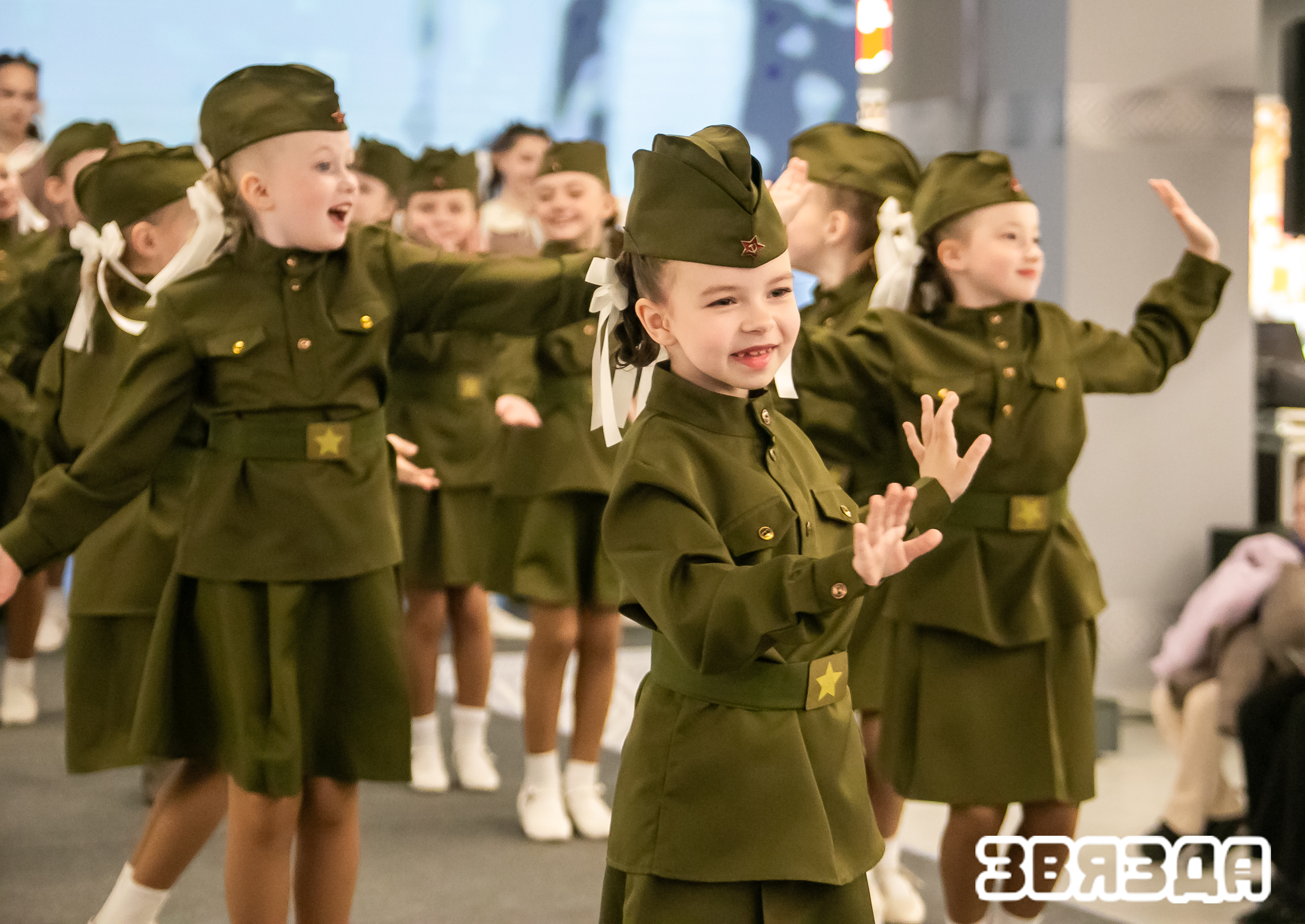 «Жанчына. Вайна. Перамога» : як прайшло адкрыццё фотавыставы ўнікальных архіўных фатаграфій