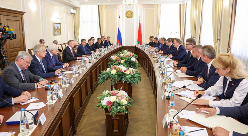 Manufacturing, tourism, food outlined among priorities of Belarus’ cooperation with St. Petersburg
