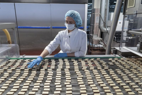 Работа па падрыхтоўцы навагодніх падарункаў вядзецца круглы год