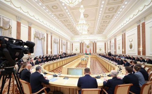 Лукашэнка аб працоўных мігрантах: Гатовы прыняць усіх тых, хто хоча працаваць, паважае нашу дзяржаву