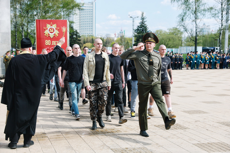 Воiнскiя злучэннi краiны вiтаюць ваеннаслужачых новага папаўнення