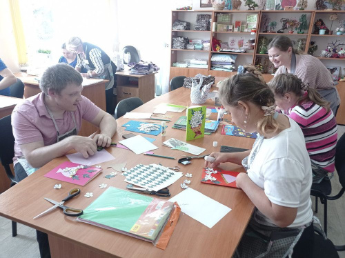 Як у чашніцкім ТЦСАН сацыялізуюць людзей з інваліднасцю