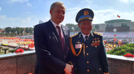 Сергяенка прыняў удзел у парадзе да 80-годдзя жнівеньскай рэвалюцыі і Дня Незалежнасці В'етнама