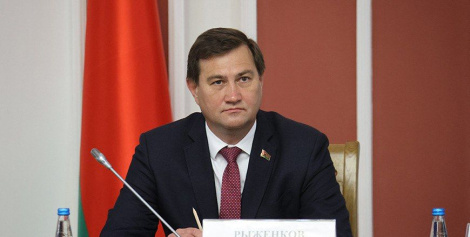 Рыжанкоў: ЕС хоча паўстаць у вачах сваіх грамадзян нейкай абложанай крэпасцю