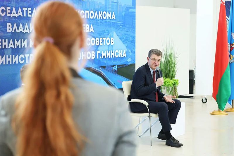 Аб чым актыўная мінская моладзь расказвала мэру сталіцы
